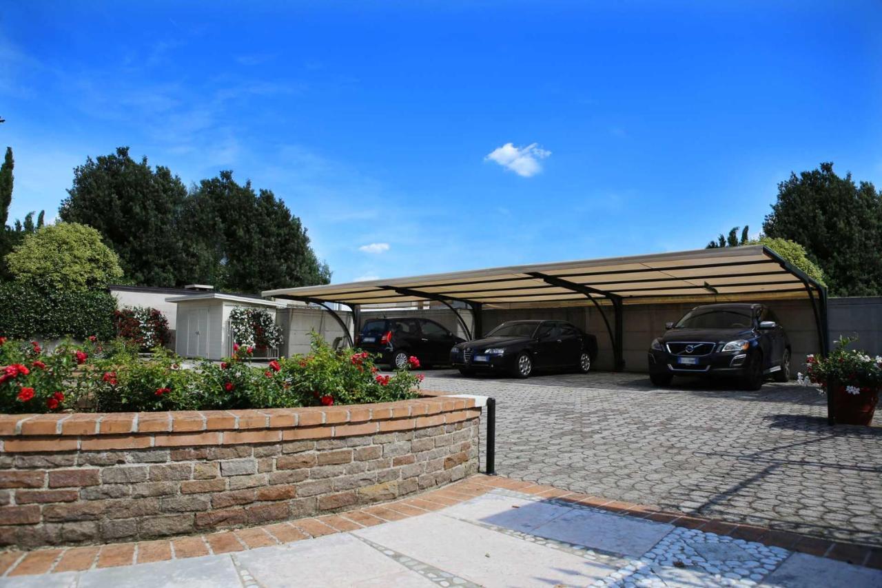 Villa Tiziano Residence Rosà Exteriör bild