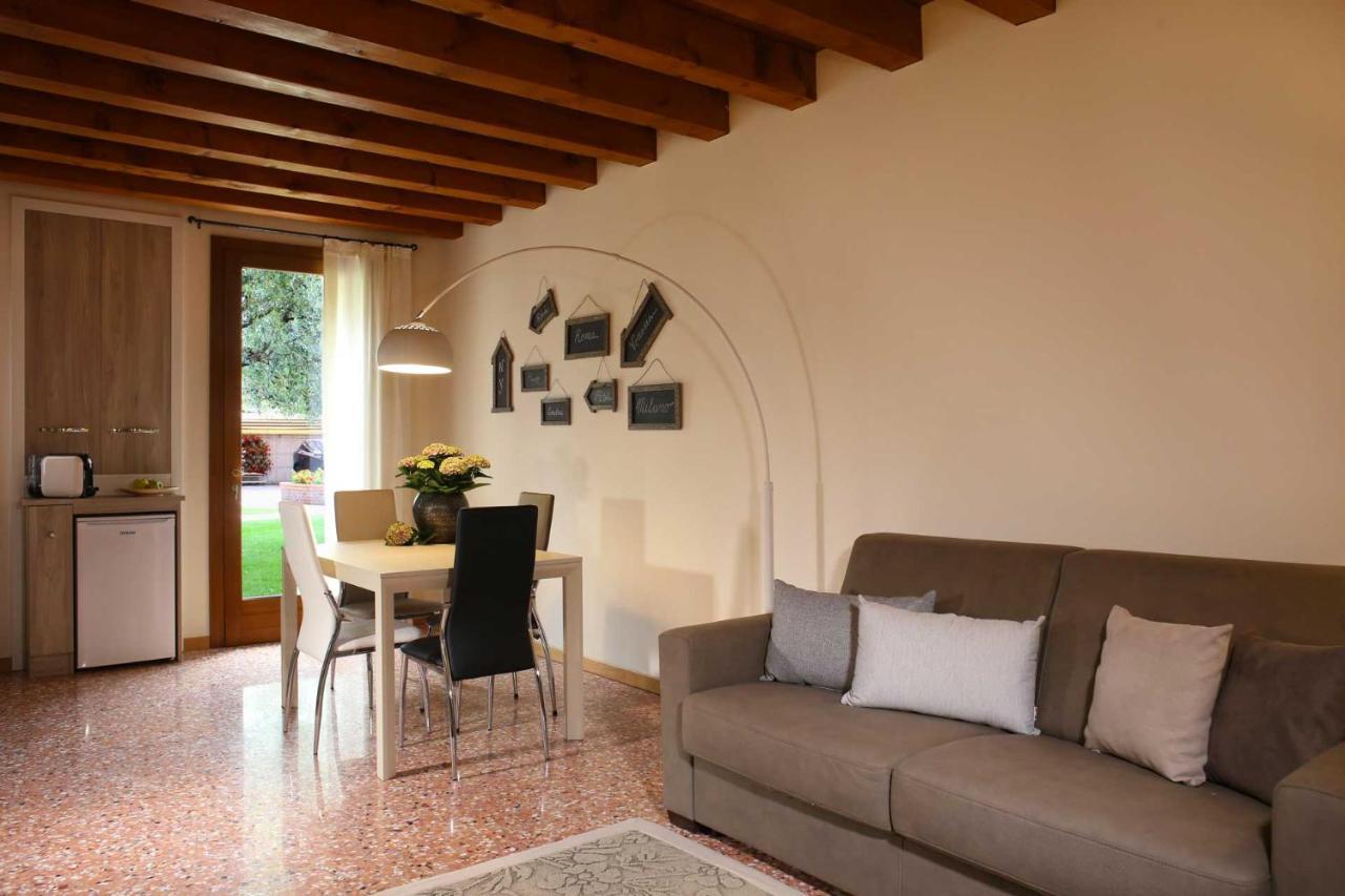 Villa Tiziano Residence Rosà Exteriör bild